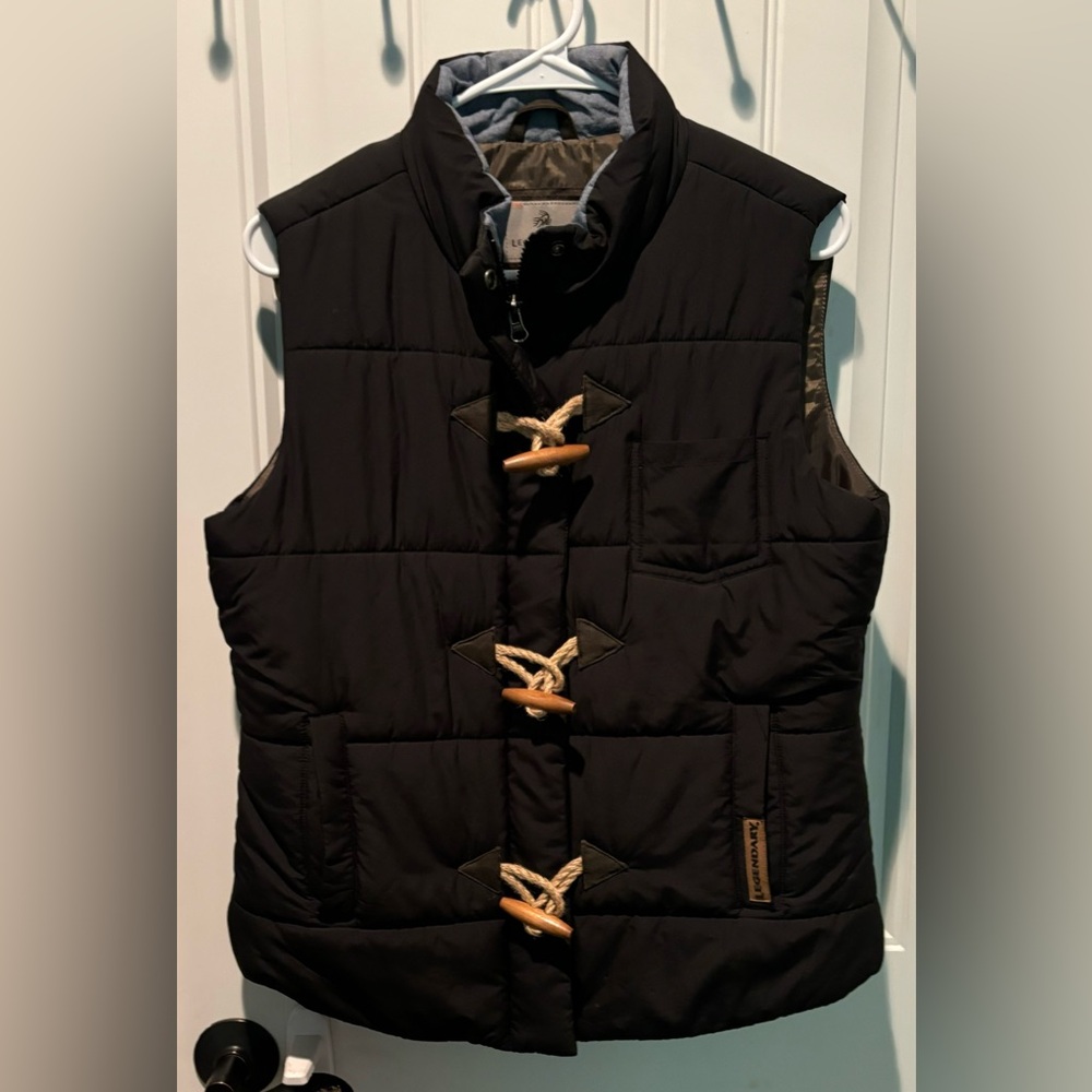 Legendary Whitetail women’s black vest NWOT size medium